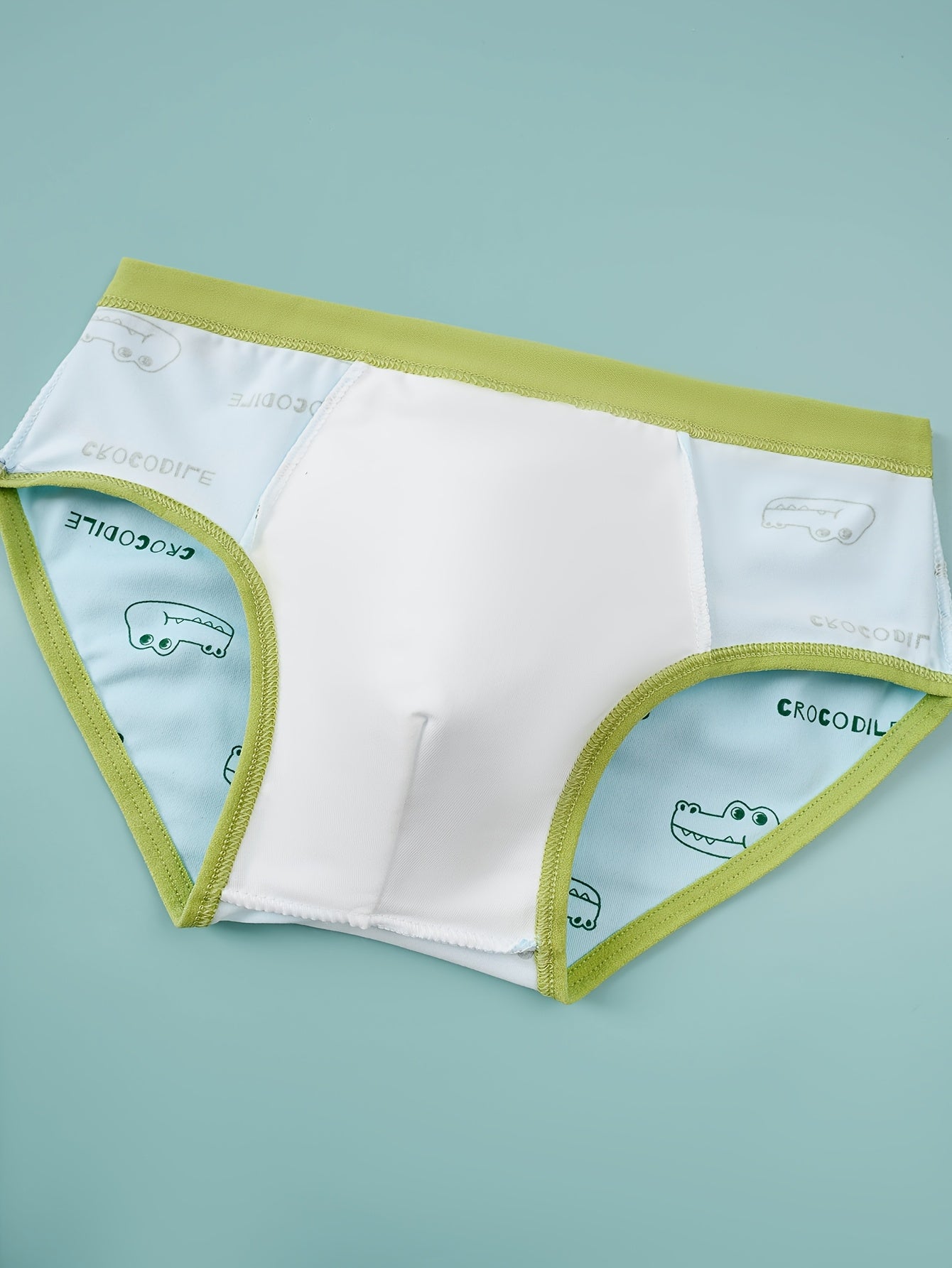 Kit Cueca Infantil – 8 Peças com Estampas Divertidas de Animais