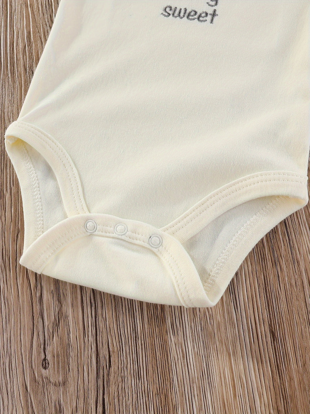 Kit Romper Bebê – 4 Peças em Tons Pastel com Estampa de Ursinho