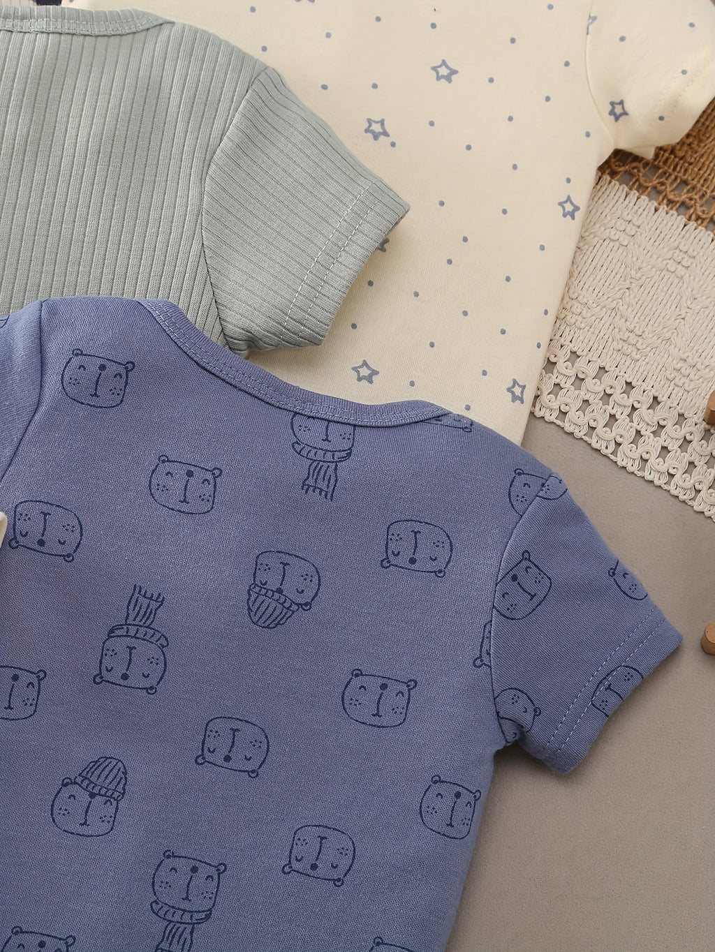 Primeiro Guarda-Roupa do Bebê – Kit 8 Peças de Bodys Confortáveis e Estilosos