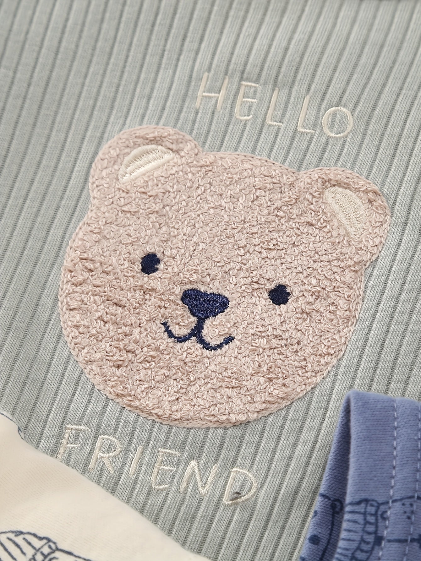 Primeiro Guarda-Roupa do Bebê – Kit 8 Peças de Bodys Confortáveis e Estilosos