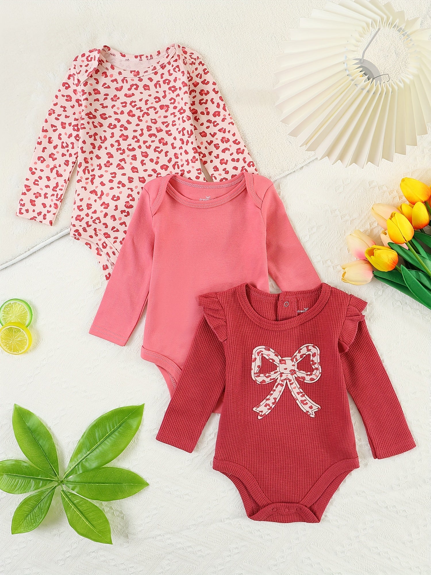 Conjunto Bebê Cozy – Kit 3 Peças com Body Tricotado e Detalhes em Renda