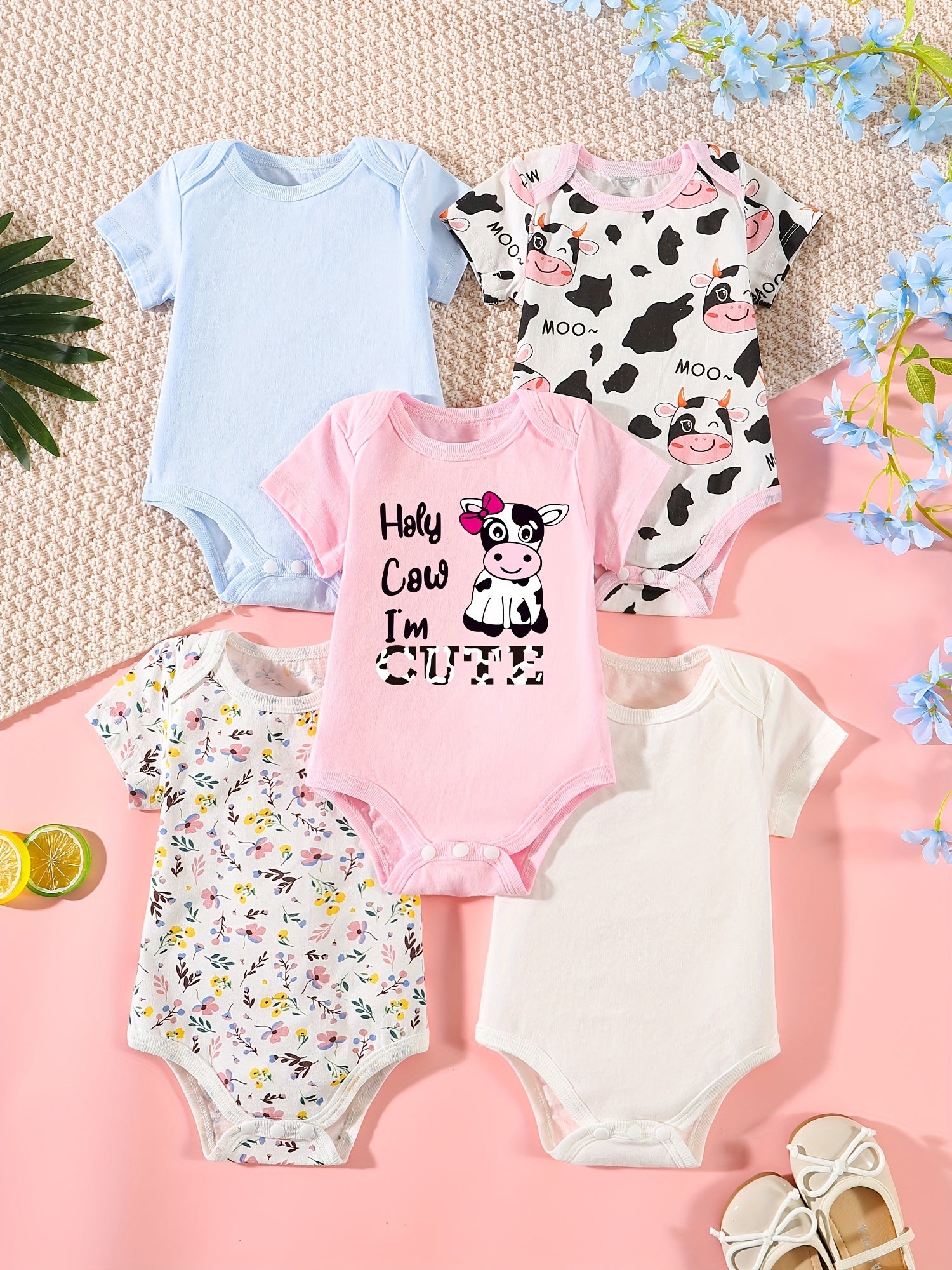 Kit Body Bebê – 5 Peças de Manga Curta com Estampas Divertidas