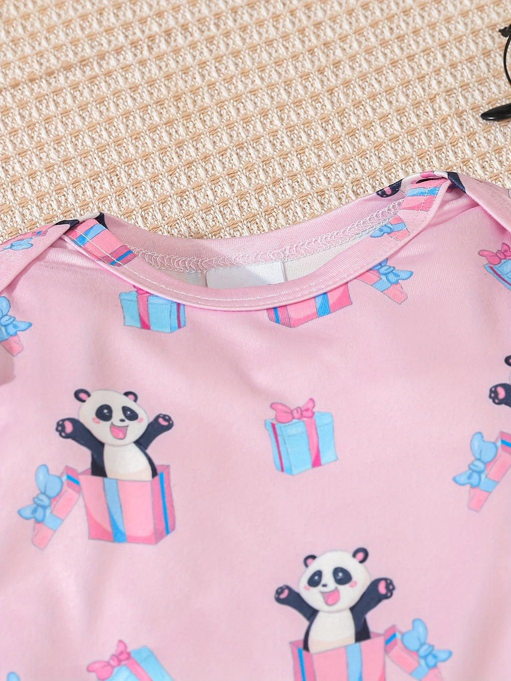 Kit Body Bebê Sweet Dreams – 3 Peças de Manga Longa com Estampas de Panda e Coração
