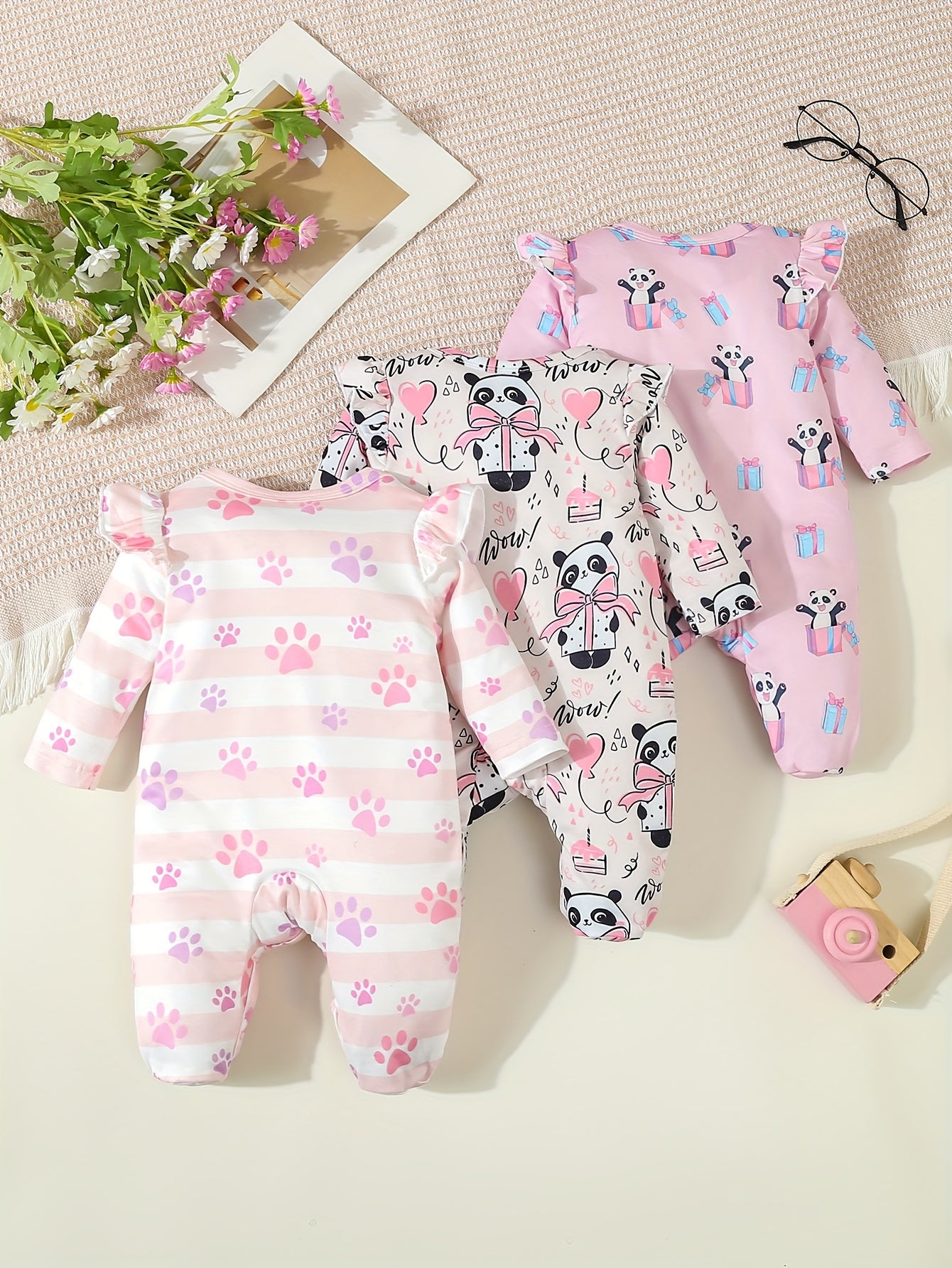 Kit Body Bebê Sweet Dreams – 3 Peças de Manga Longa com Estampas de Panda e Coração