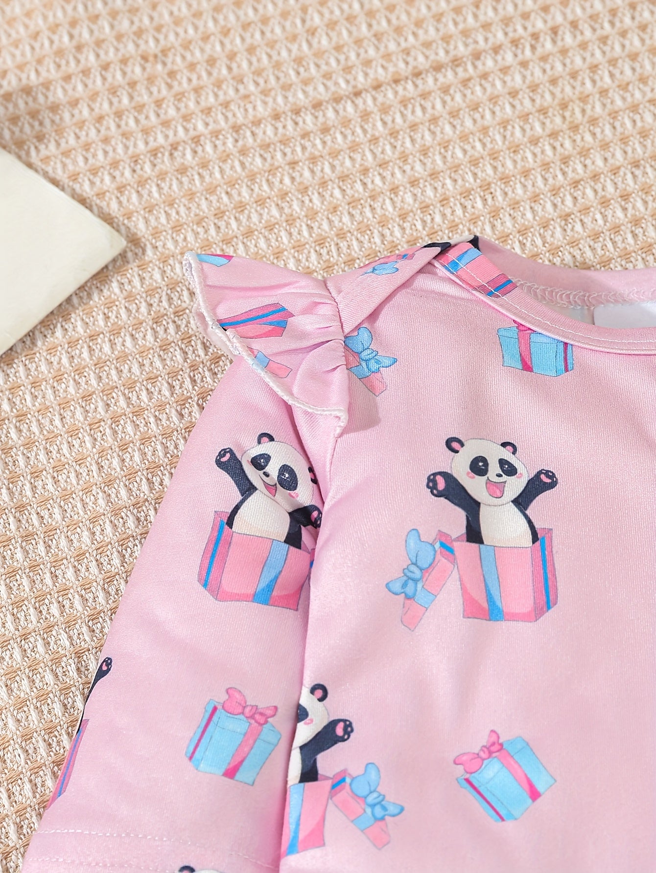 Kit Body Bebê Sweet Dreams – 3 Peças de Manga Longa com Estampas de Panda e Coração