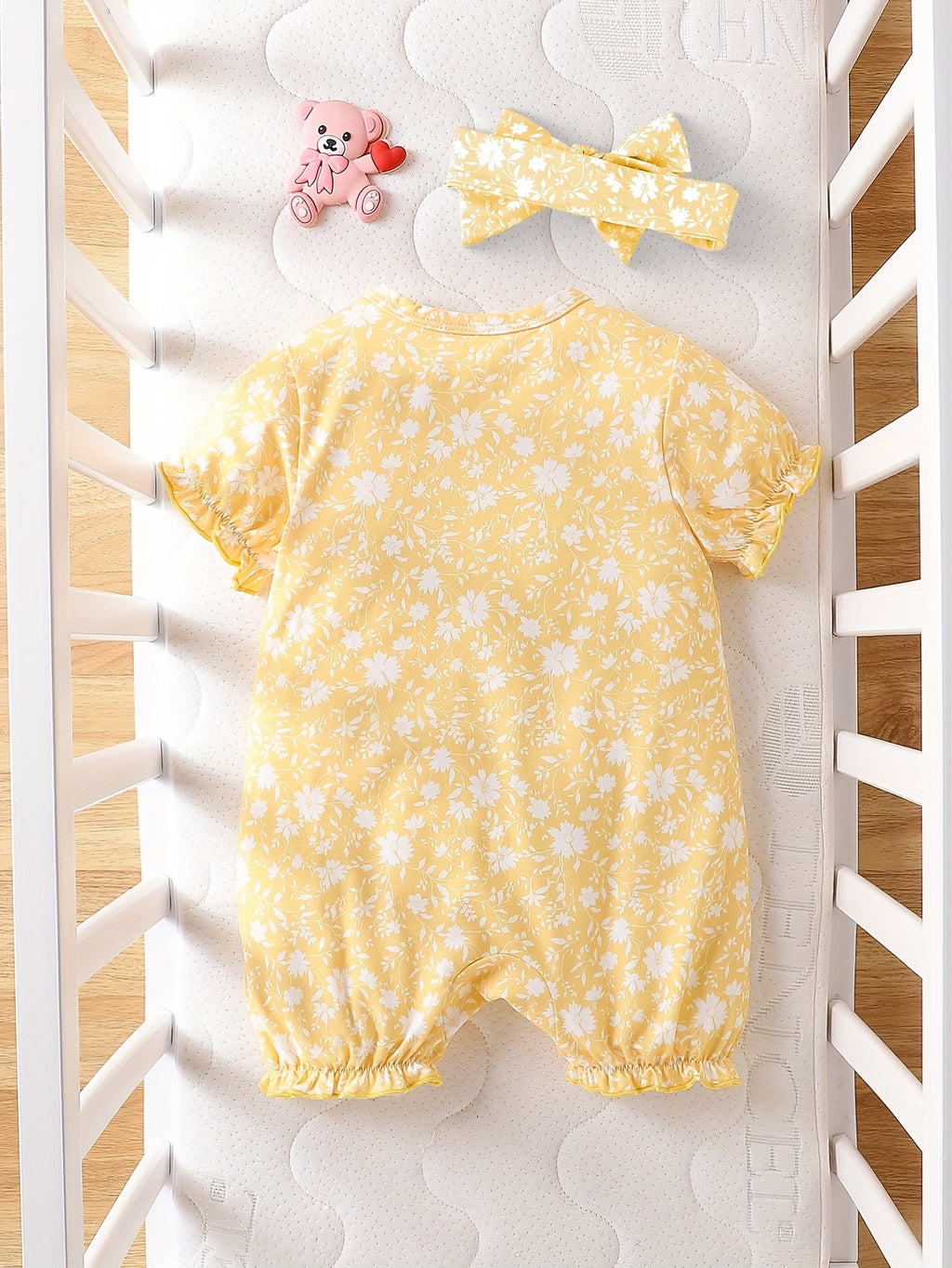 Conjunto Cami Floral – Blusa Regata com Laço de Cabelo