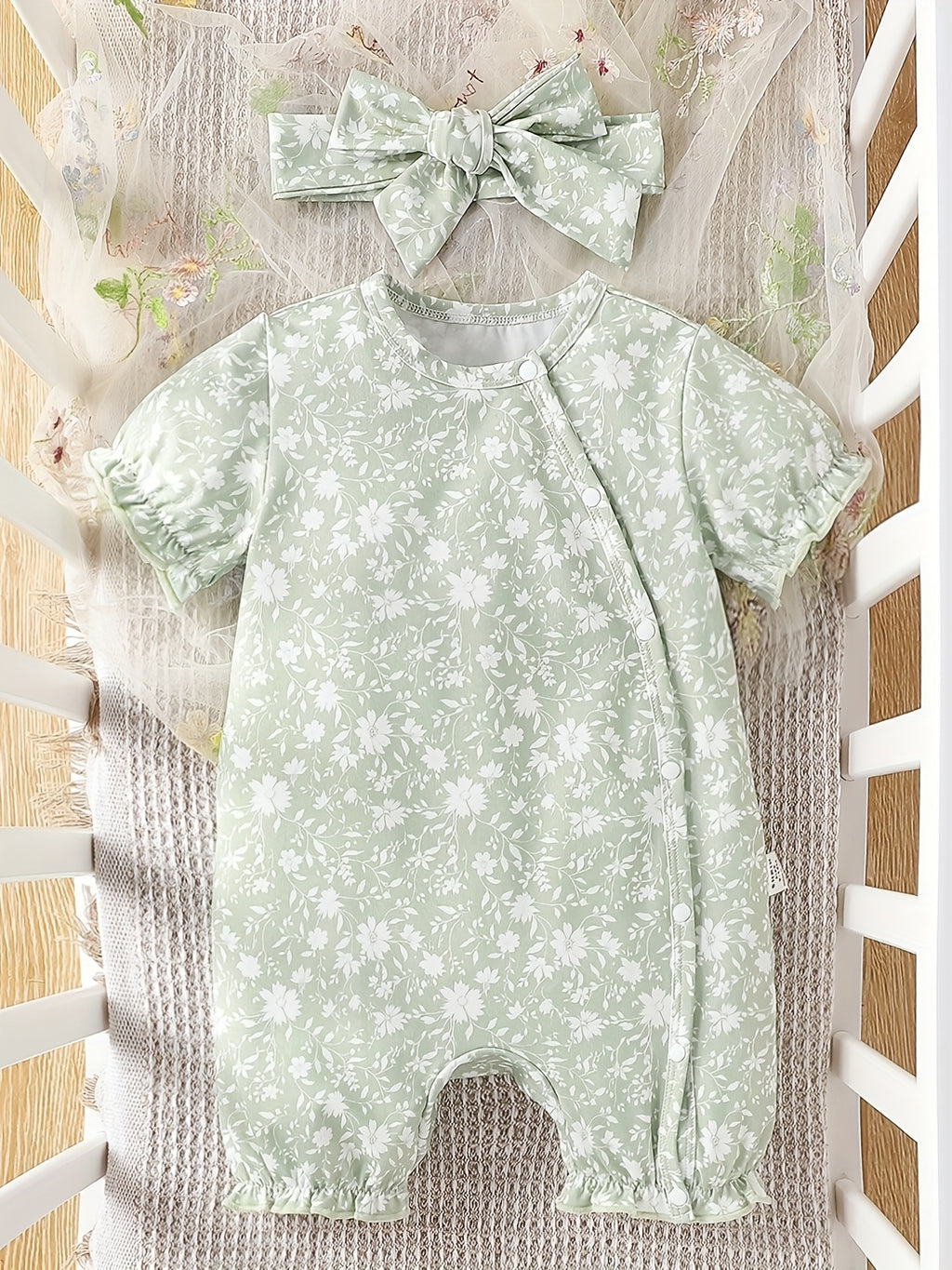 Conjunto Cami Floral – Blusa Regata com Laço de Cabelo